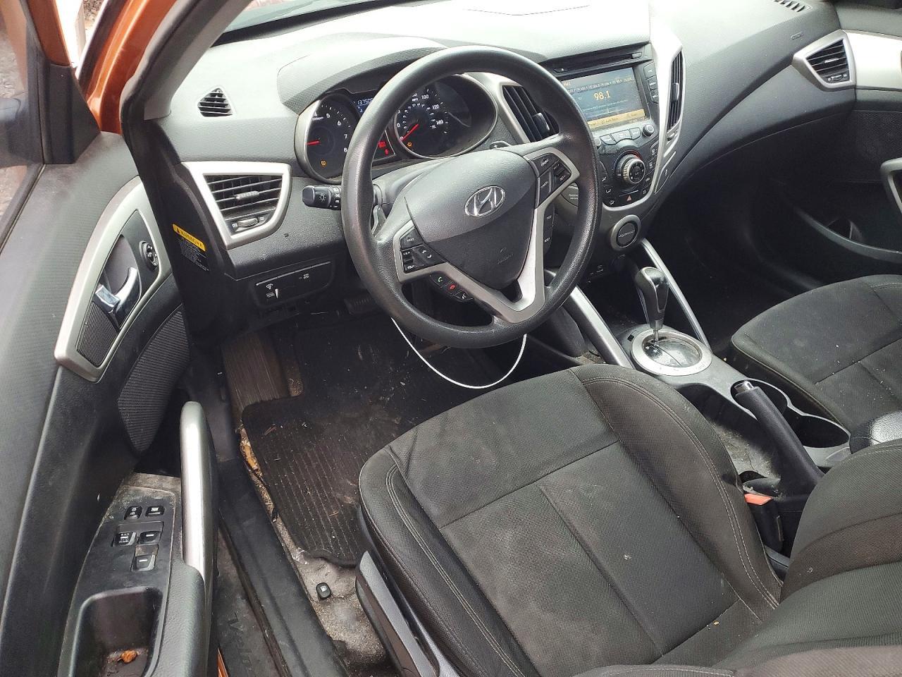 2015 Hyundai Veloster Base - zdjęcie 8