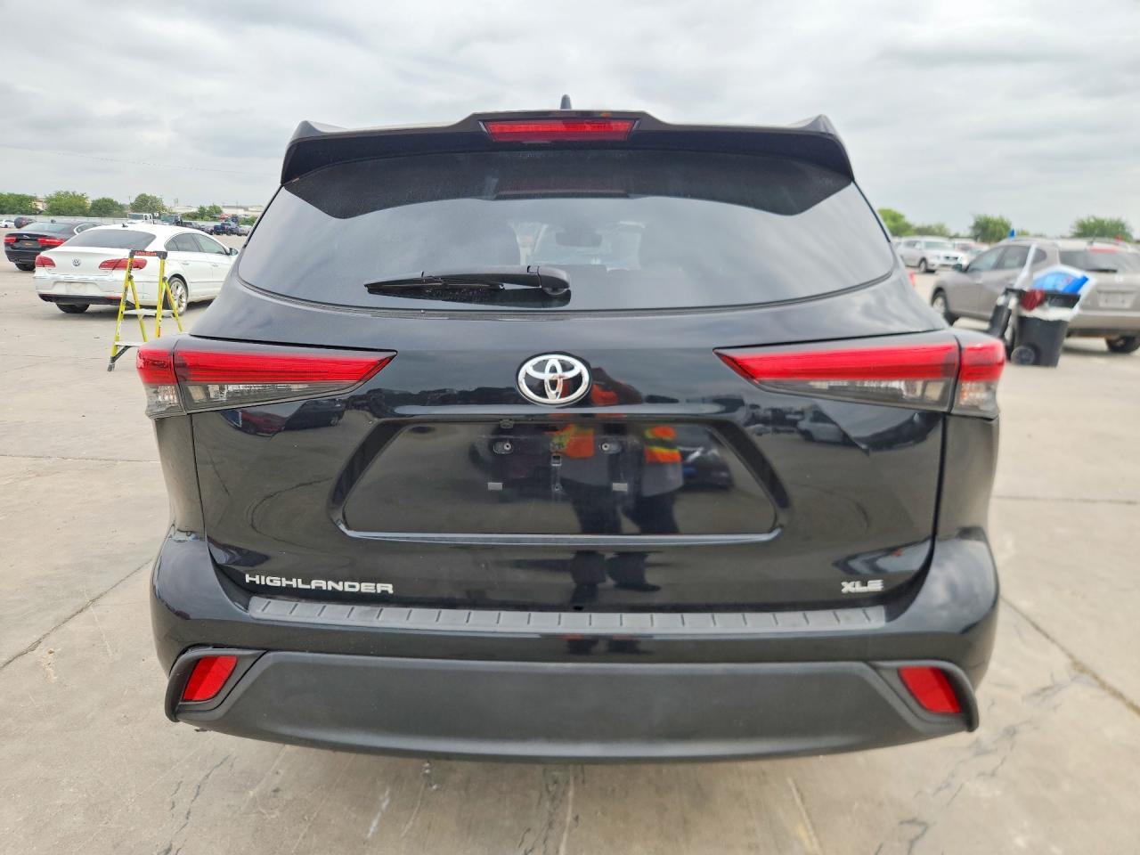 2023 Toyota Highlander Xle - zdjęcie 6