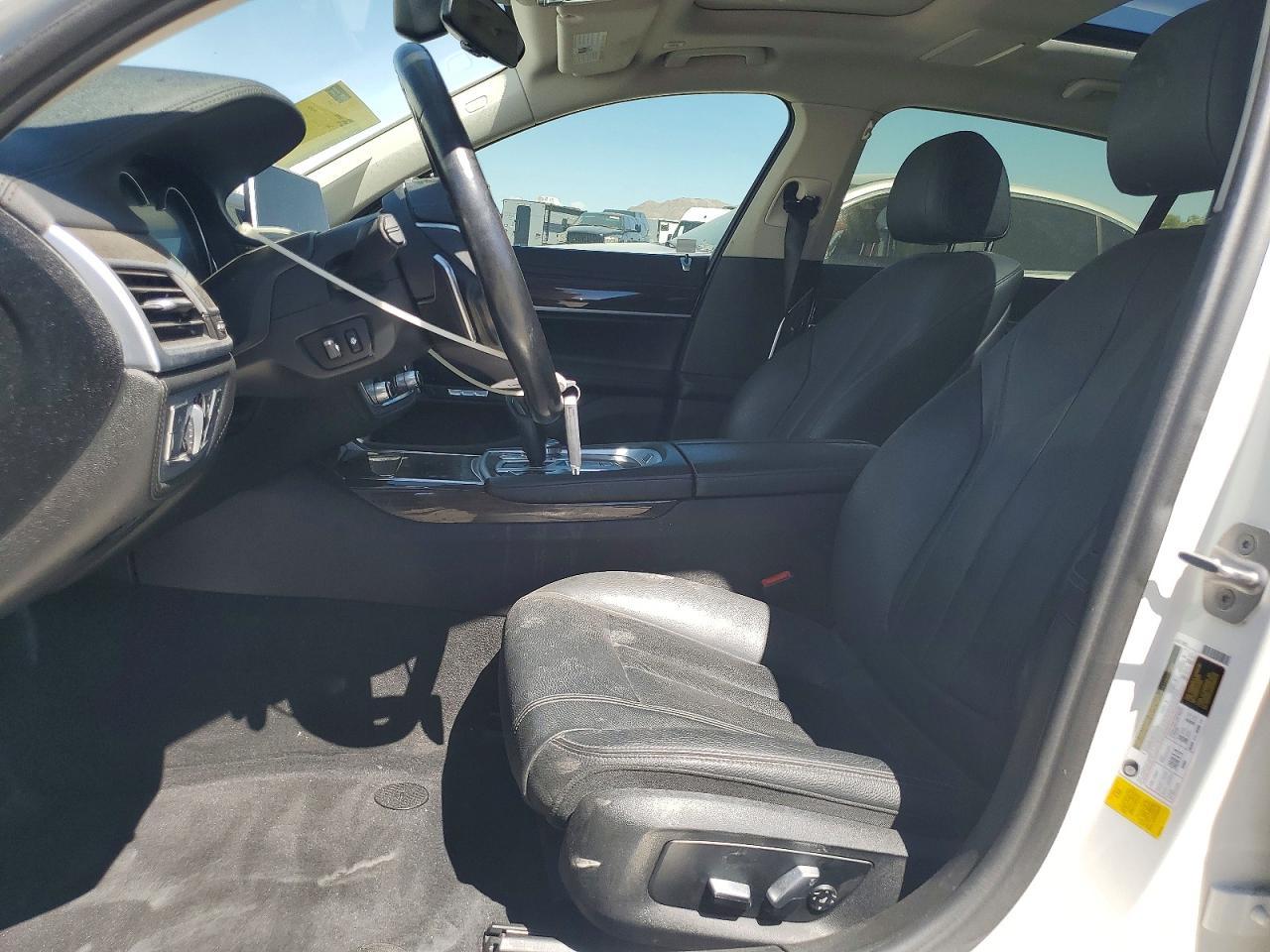 2018 BMW 740 I - zdjęcie 7