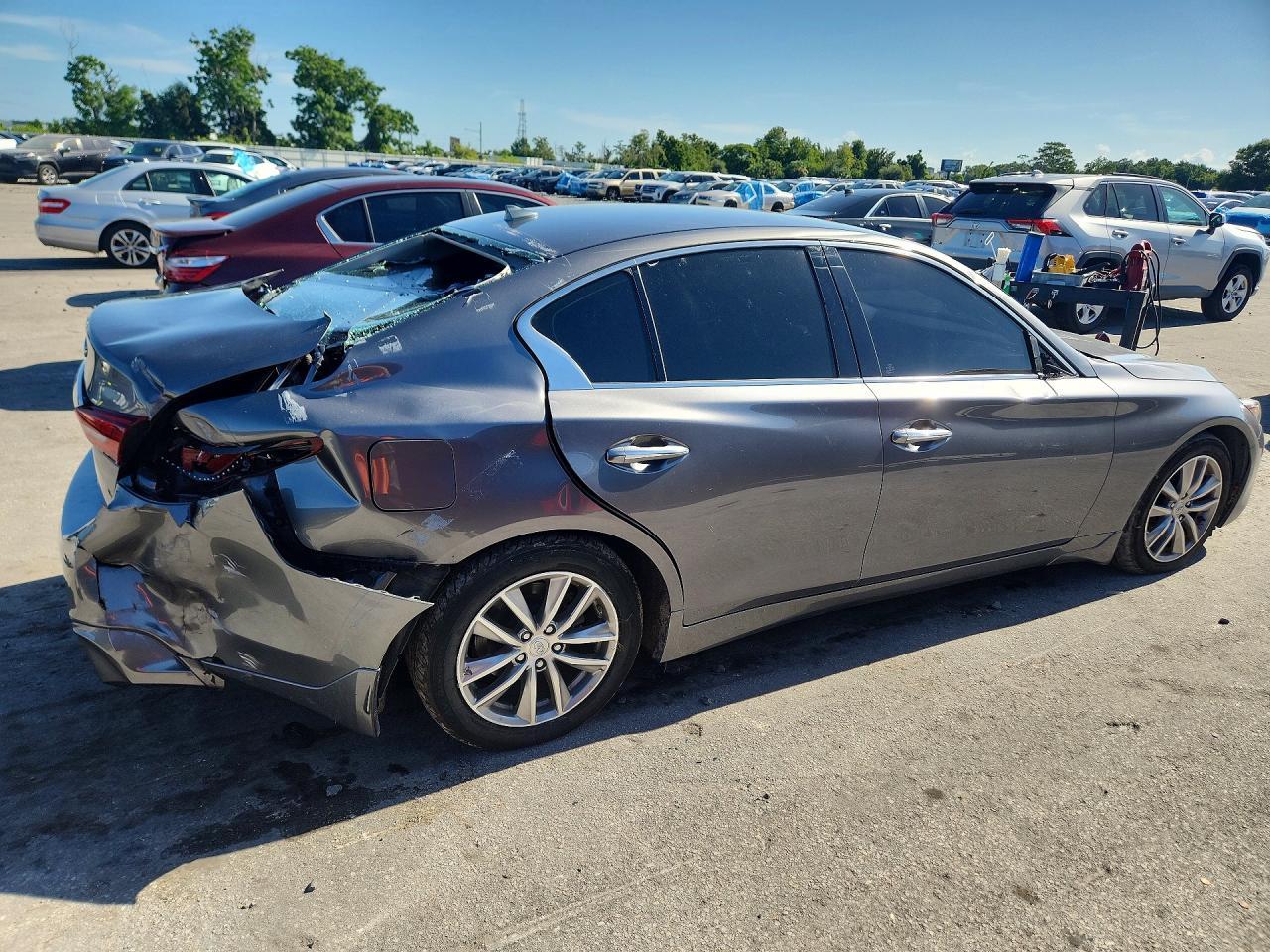 2021 Infiniti Q50 Pure - zdjęcie 3