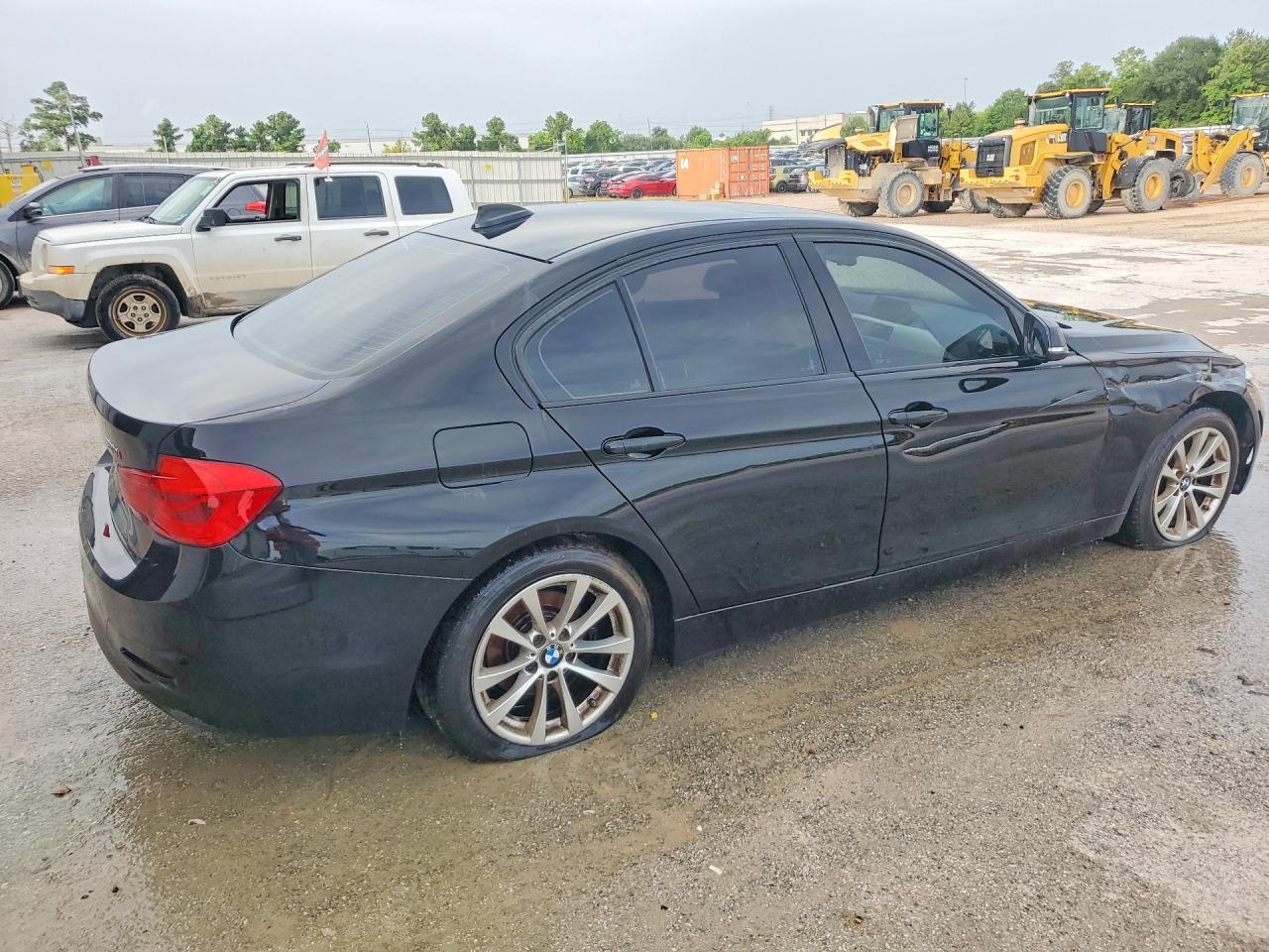 2017 BMW 320 I - zdjęcie 3