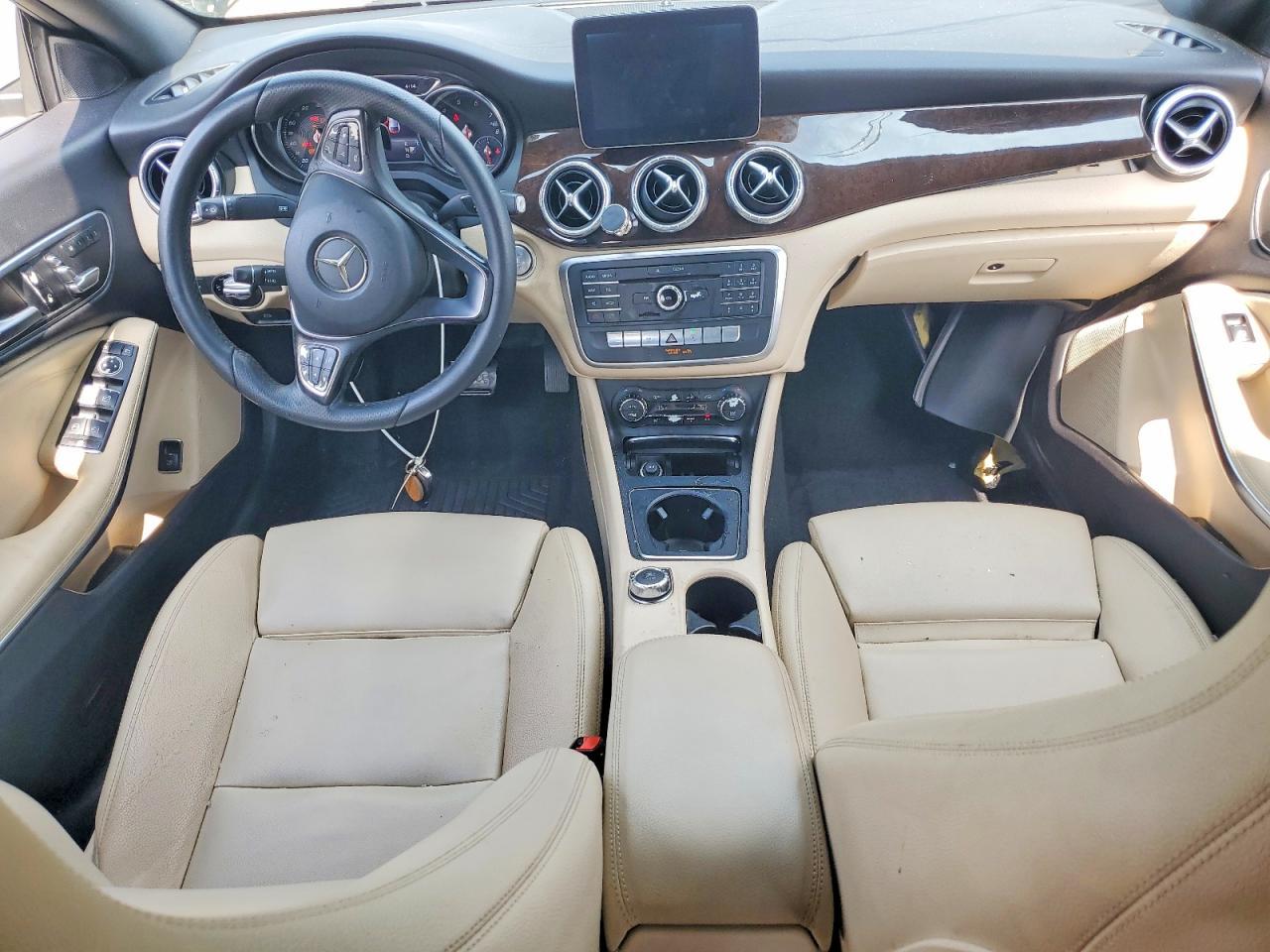 2018 Mercedes-Benz Cla 250 - zdjęcie 8