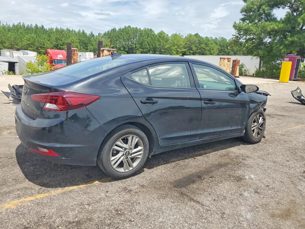 2020 Hyundai Elantra Sel - zdjęcie 3