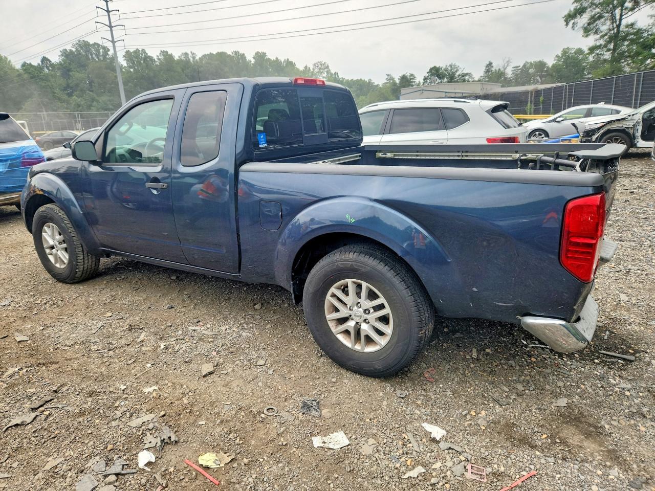 2015 Nissan Frontier Sv V6 - zdjęcie 2