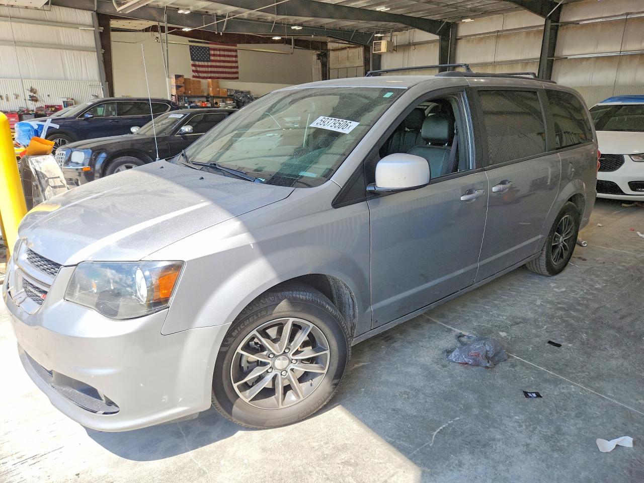 Dodge Grand Caravan - zdjęcie 1