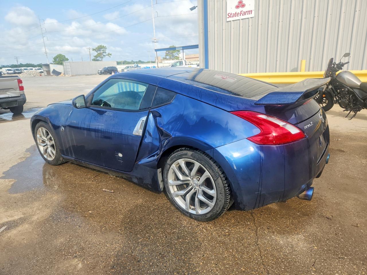 2014 Nissan 370Z Base - zdjęcie 2