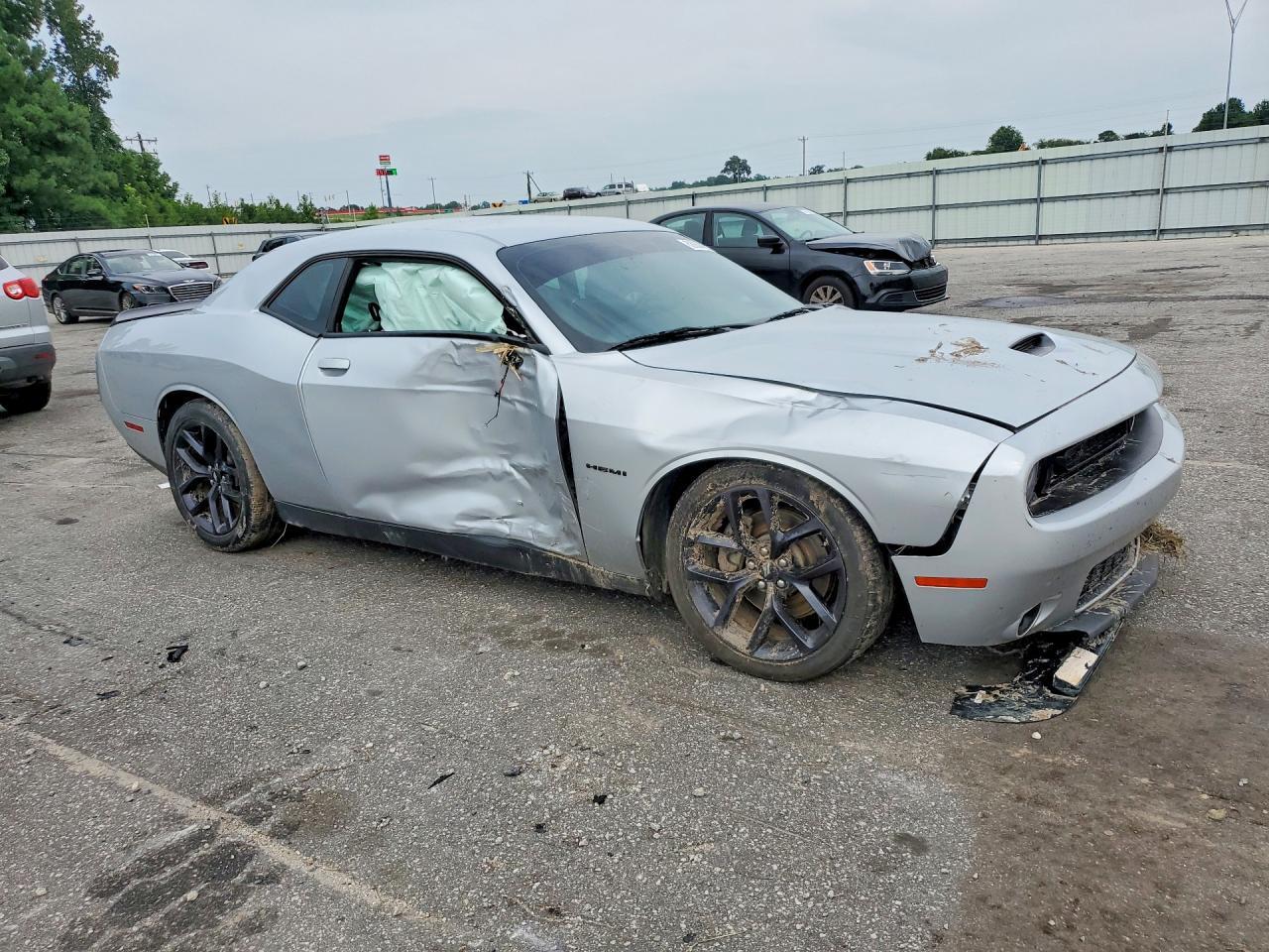 2020 Dodge Challenger R/T - zdjęcie 4