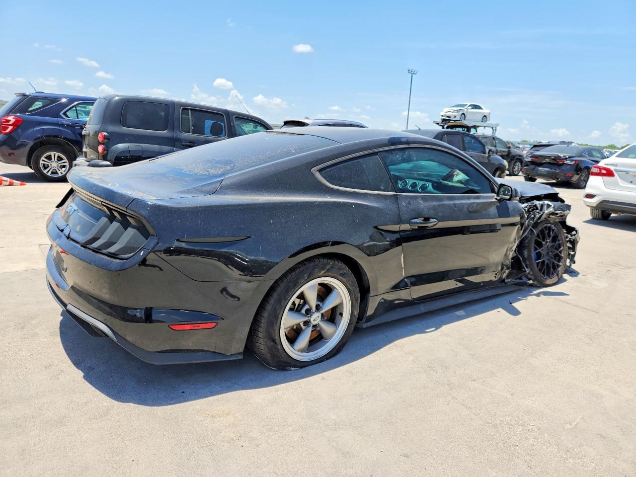 2018 Ford Mustang Gt - zdjęcie 3