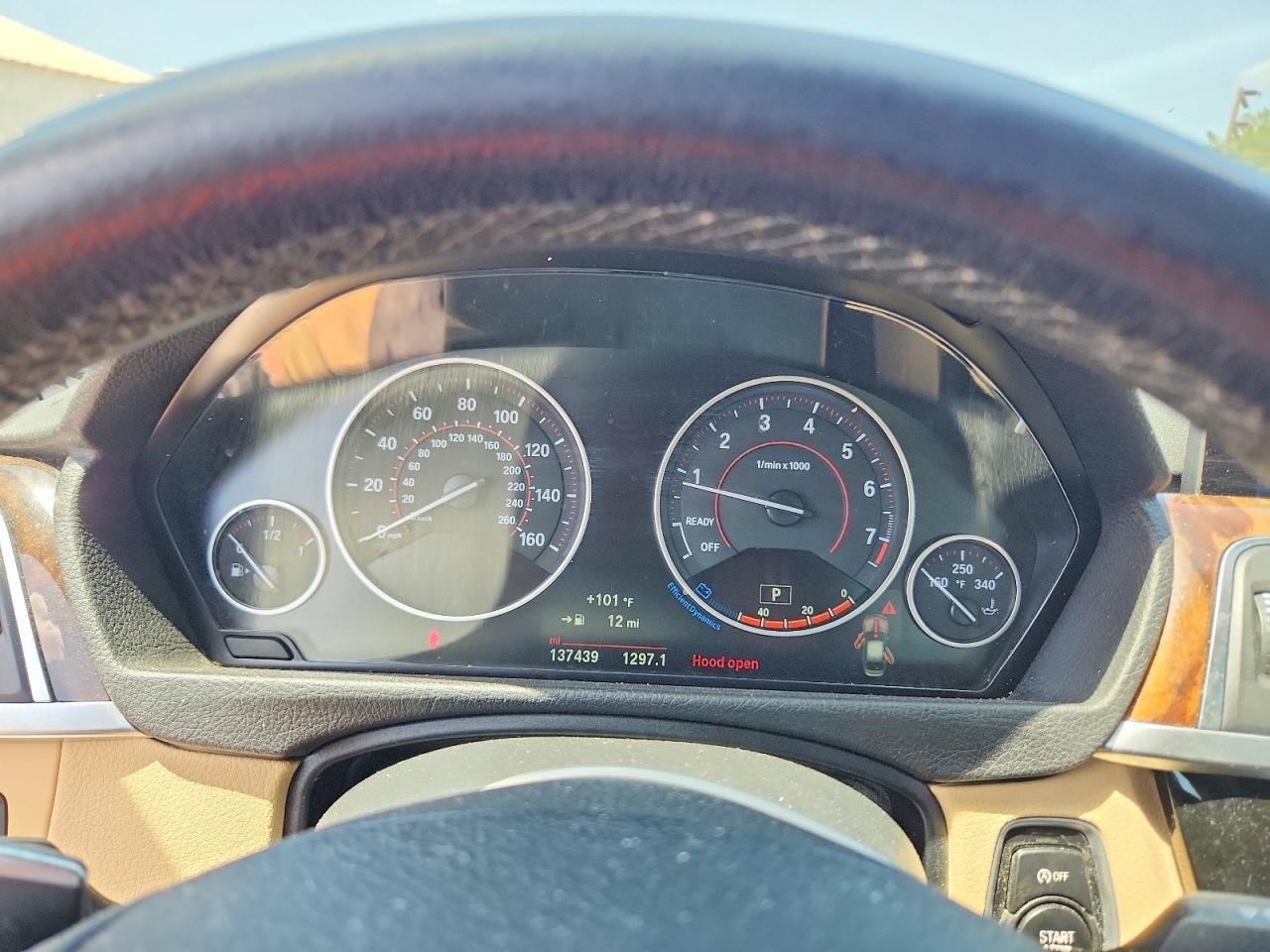2017 BMW Seria 3 330i - zdjęcie 9