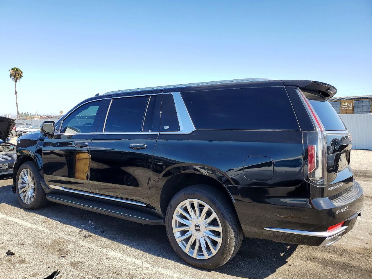 2021 Cadillac Escalade Esv Luxury - zdjęcie 2