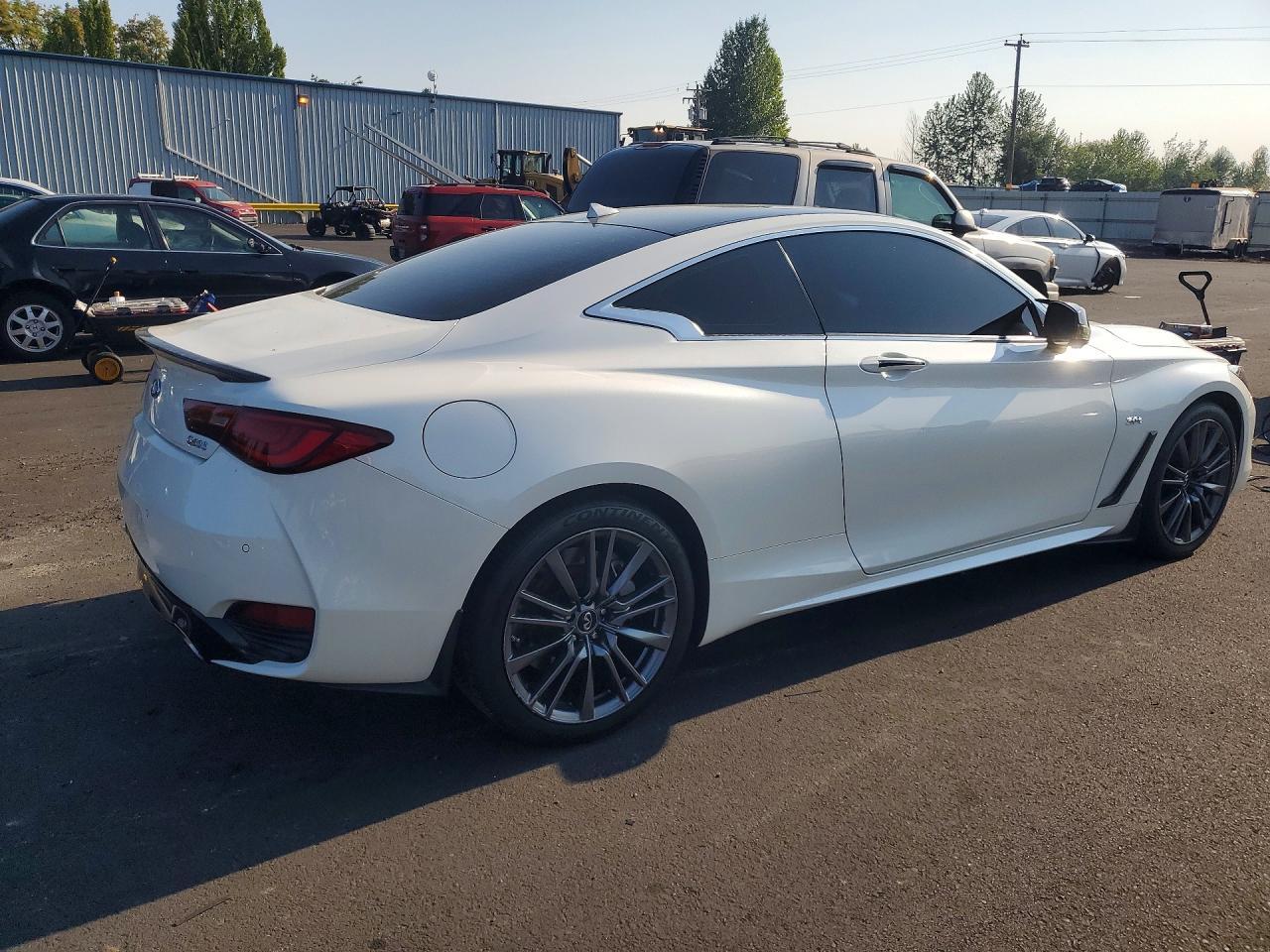 2017 Infiniti Q60 3.0T Sport - zdjęcie 3