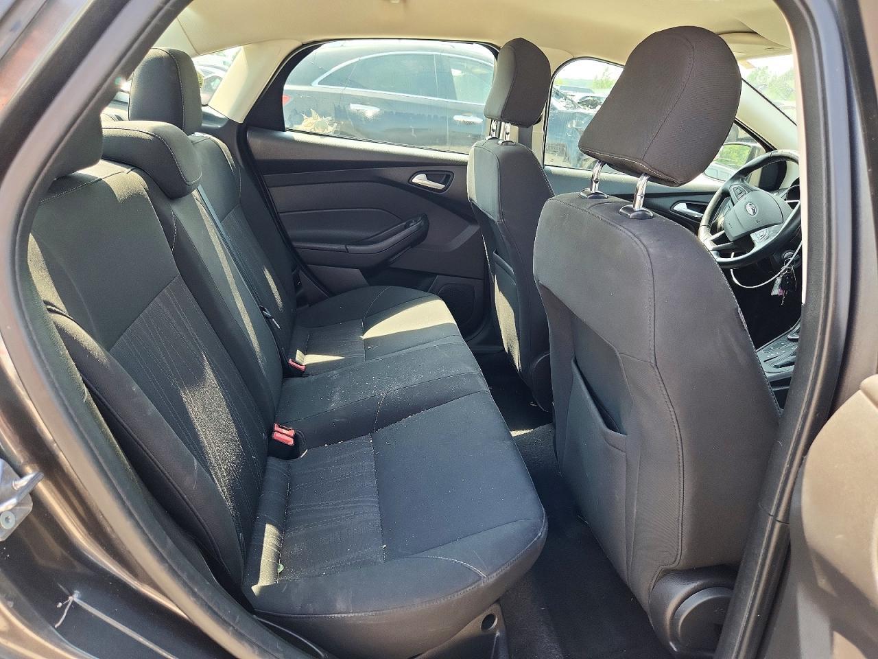 2017 Ford Focus Se - zdjęcie 10