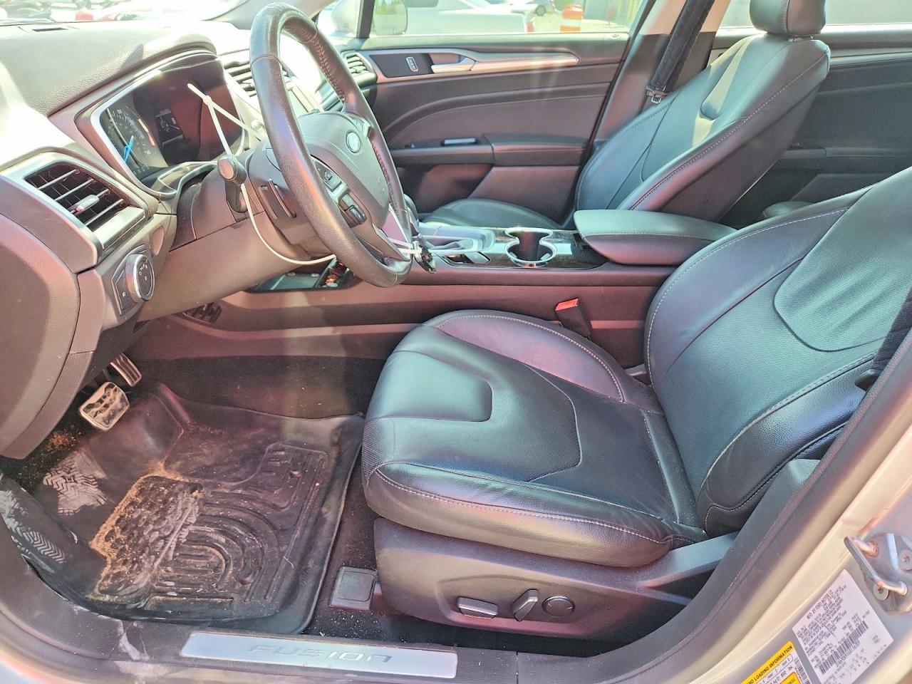 2016 Ford Fusion Titanium - zdjęcie 7