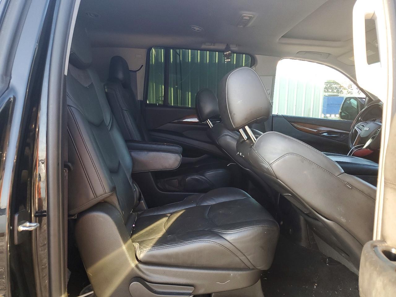 2016 Cadillac Escalade Esv Luxury - zdjęcie 11