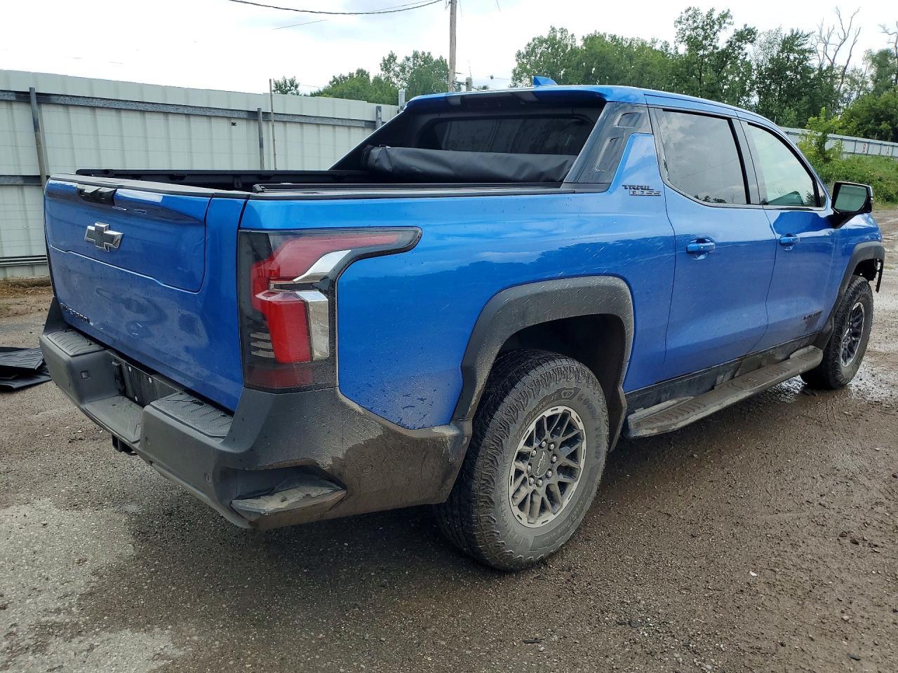 2026 Chevrolet Silverado Trail Boss - zdjęcie 3