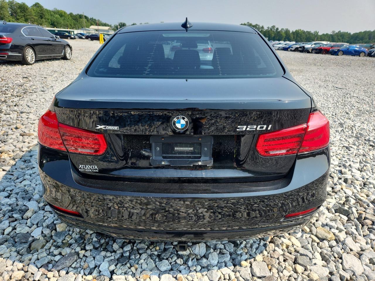 2017 BMW Seria 3 320i - zdjęcie 6