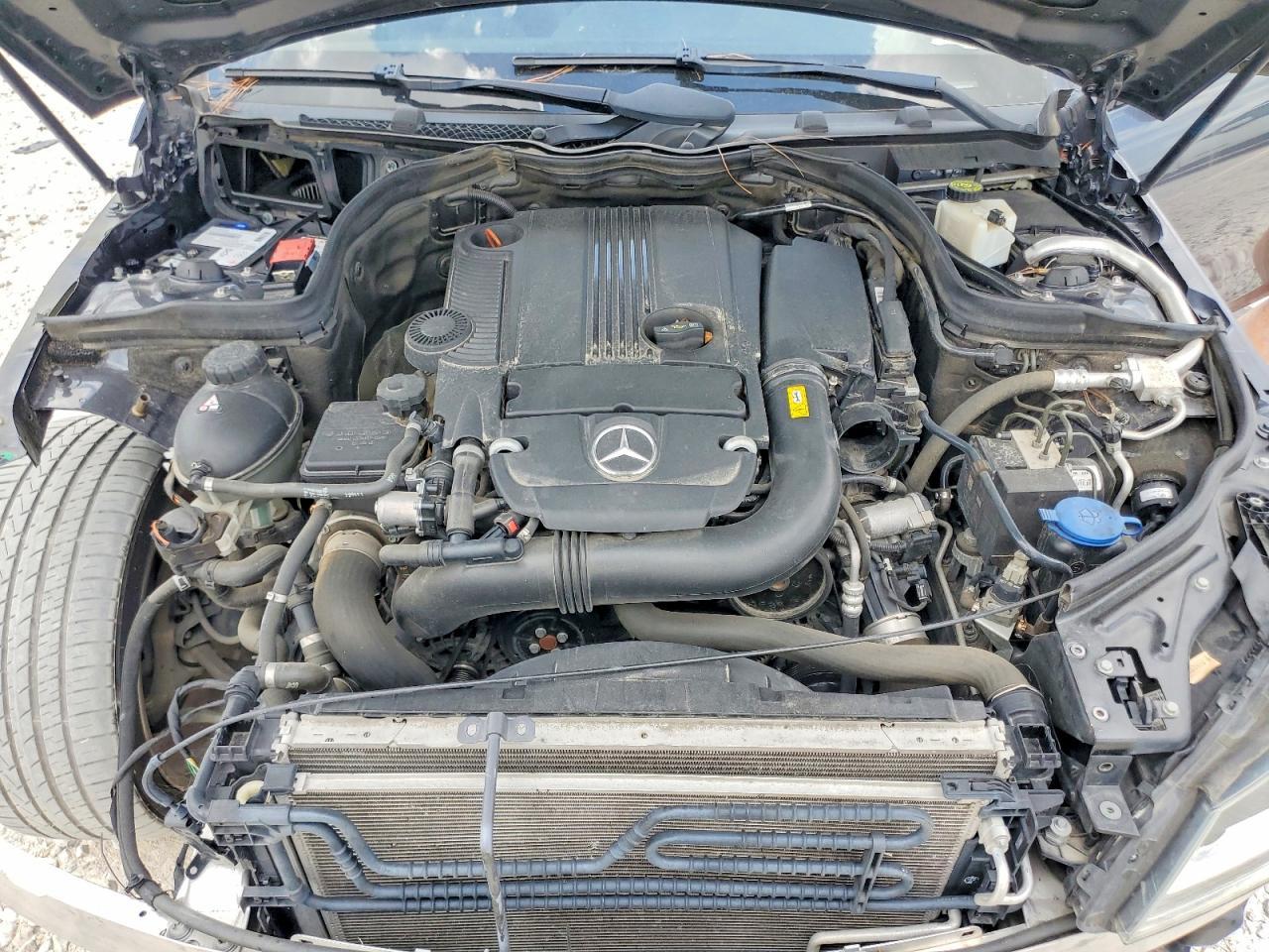 2013 Mercedes-Benz C 250 - zdjęcie 11