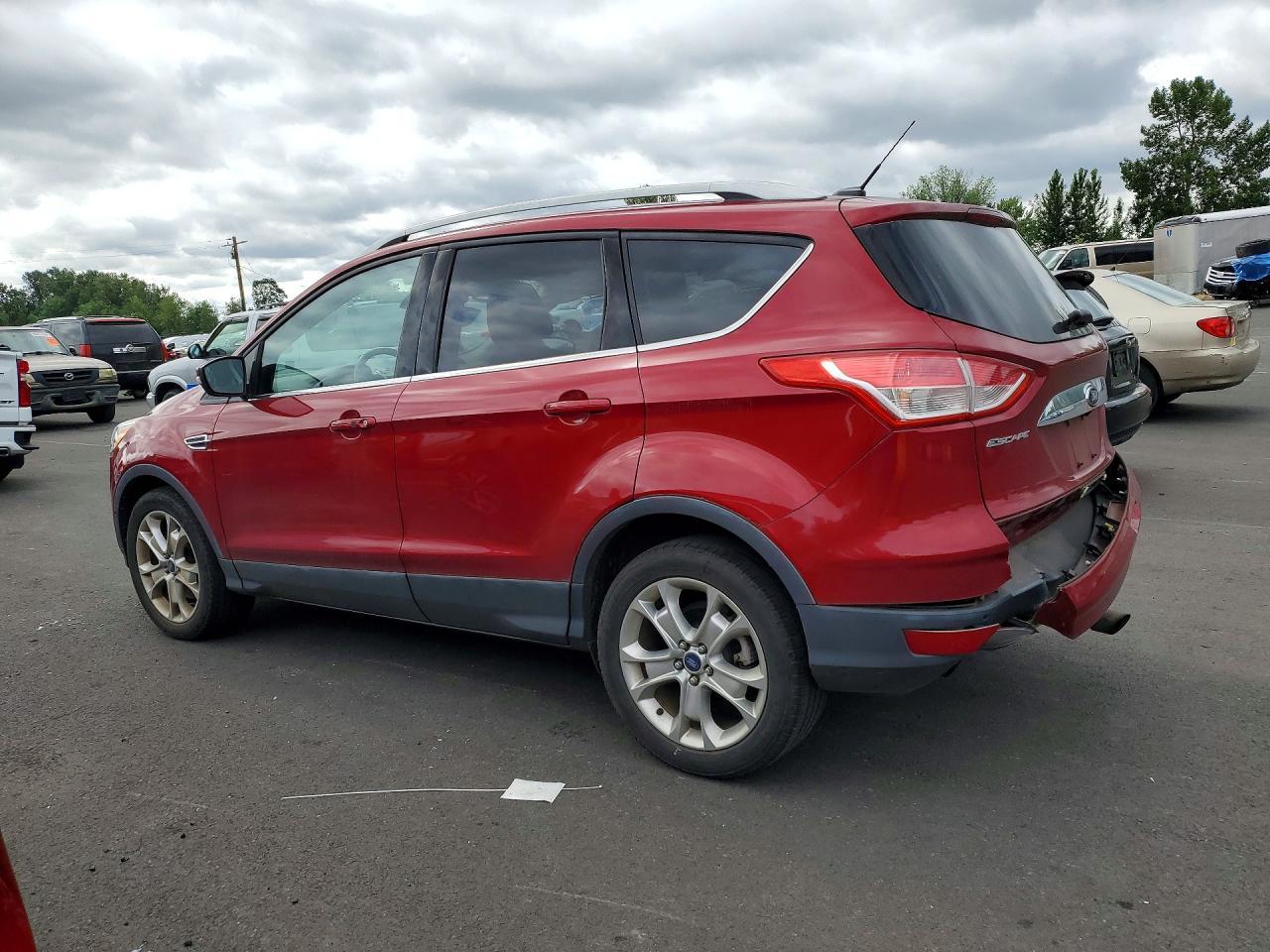 2015 Ford Escape Titanium - zdjęcie 2