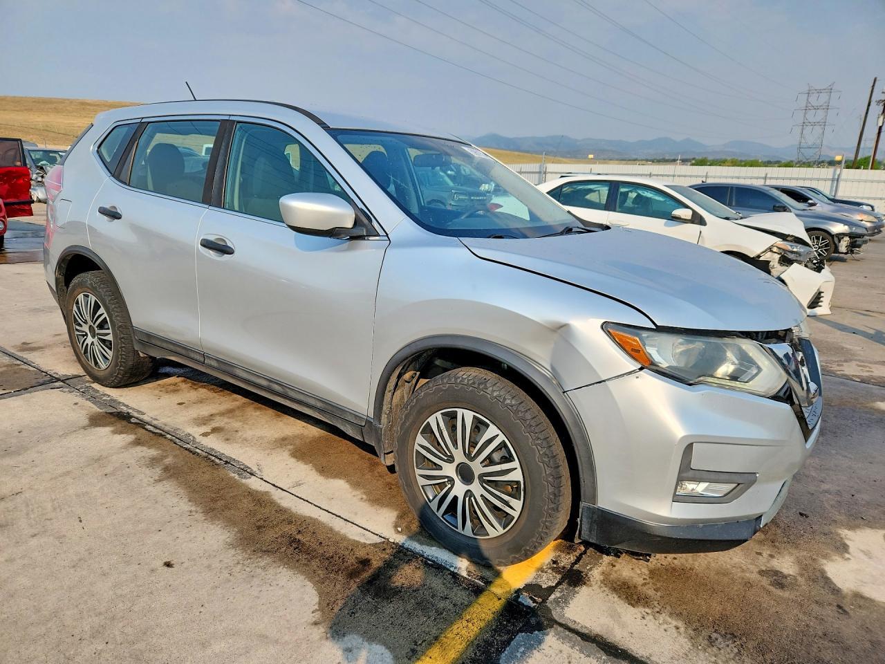 2016 Nissan Rogue S - zdjęcie 4
