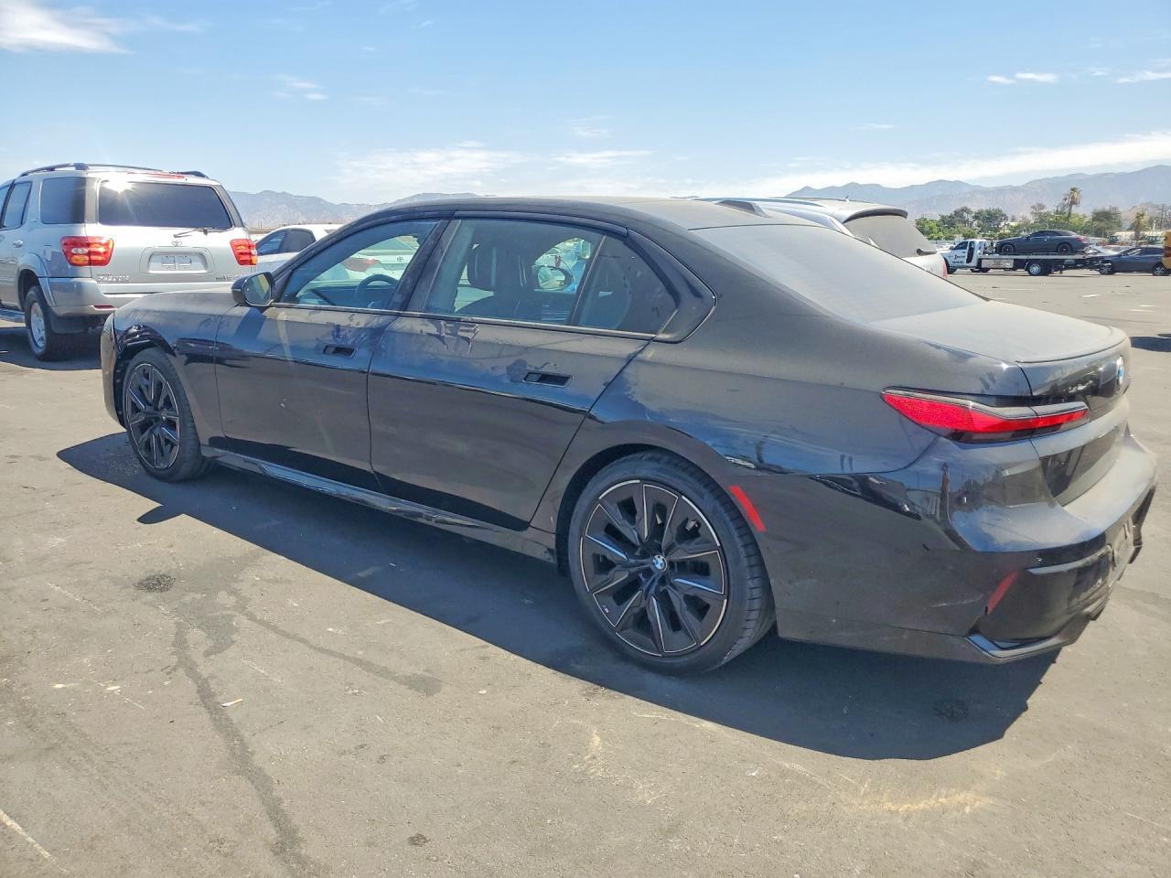 2024 BMW 740 I - zdjęcie 2
