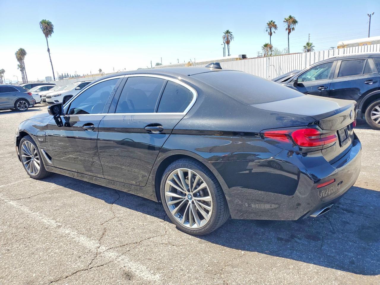 2023 BMW 530E - zdjęcie 2