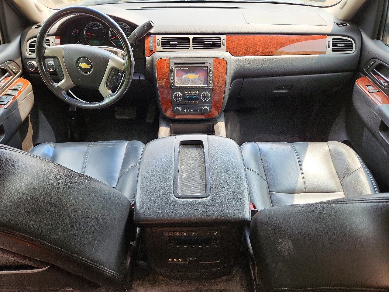 2013 Chevrolet Suburban K1500 Lt - zdjęcie 8