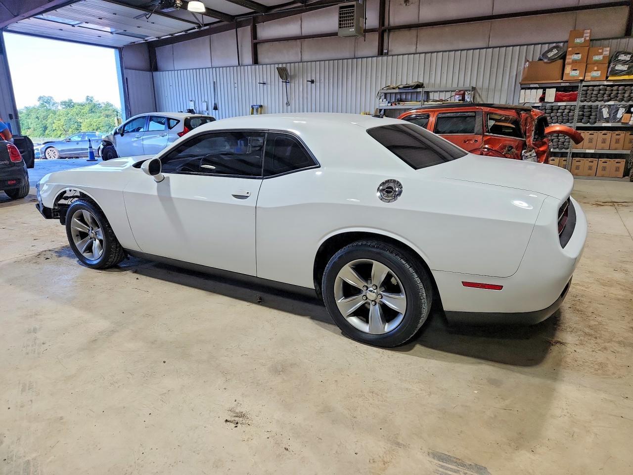 2015 Dodge Challenger Sxt - zdjęcie 2
