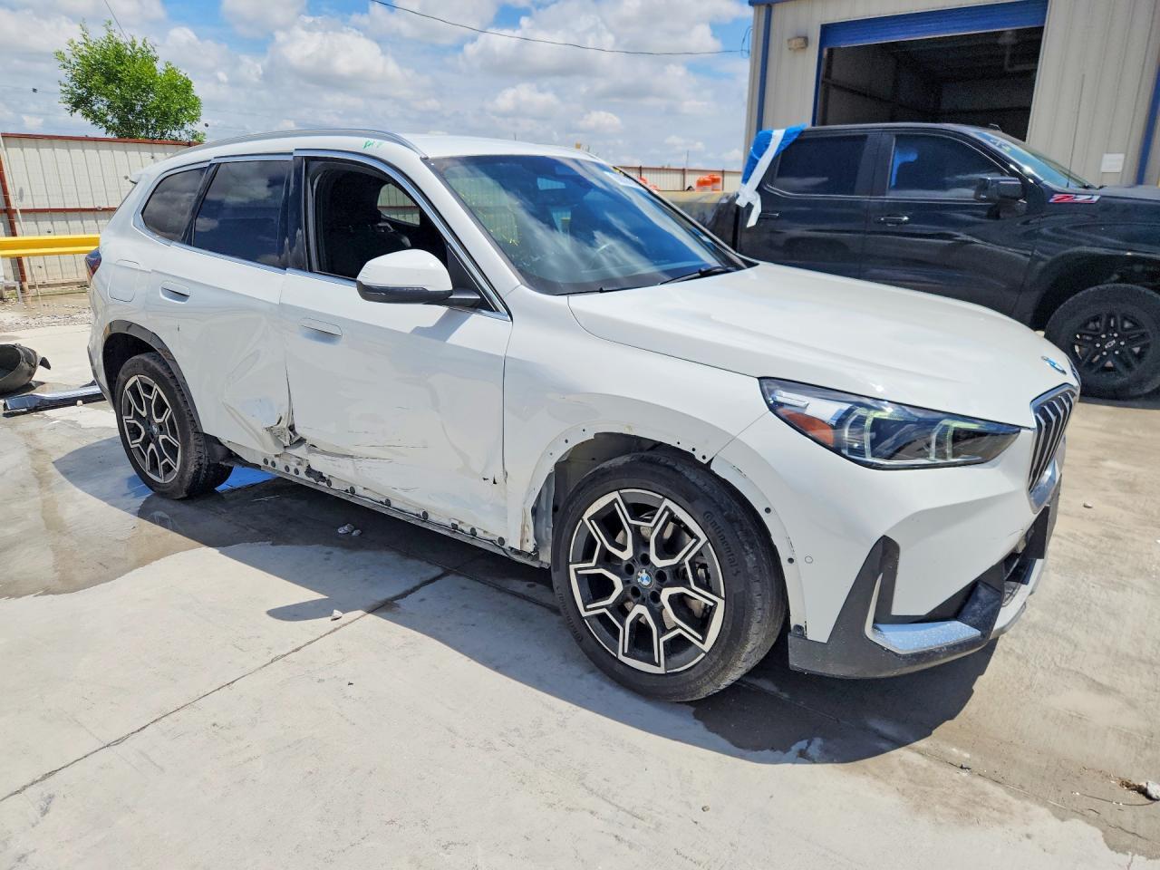 2025 BMW X1 xDrive28I - zdjęcie 4