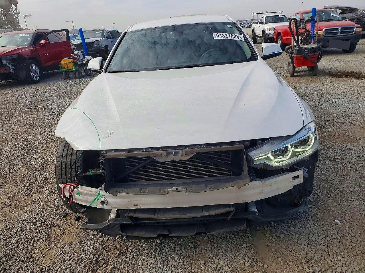 2018 BMW 320 I - zdjęcie 5