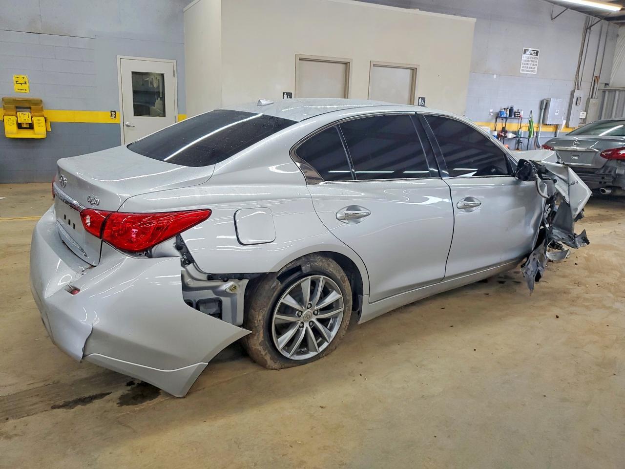 2017 Infiniti Q50 3.0T Premium - zdjęcie 3