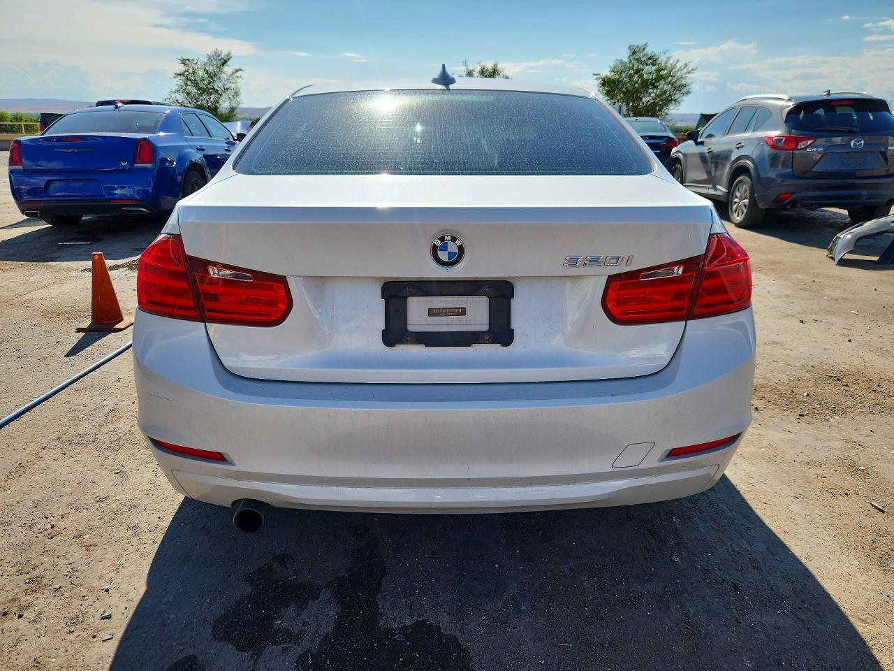 2015 BMW 320 I - zdjęcie 6