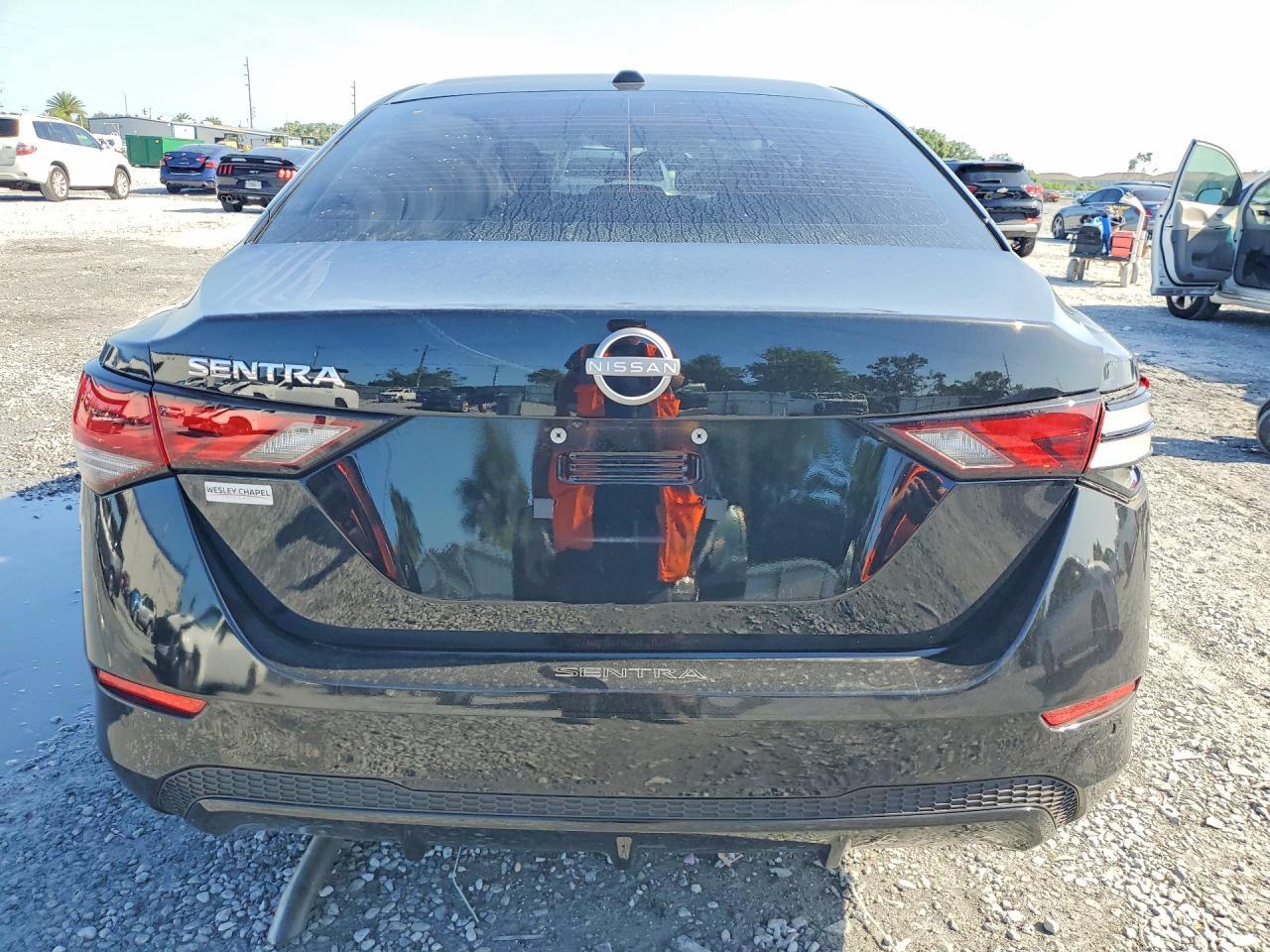 2025 Nissan Sentra Sv - zdjęcie 6