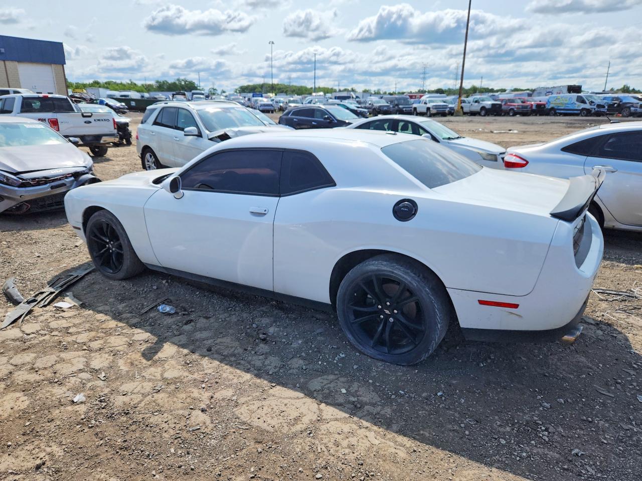 2018 Dodge Challenger Sxt - zdjęcie 2