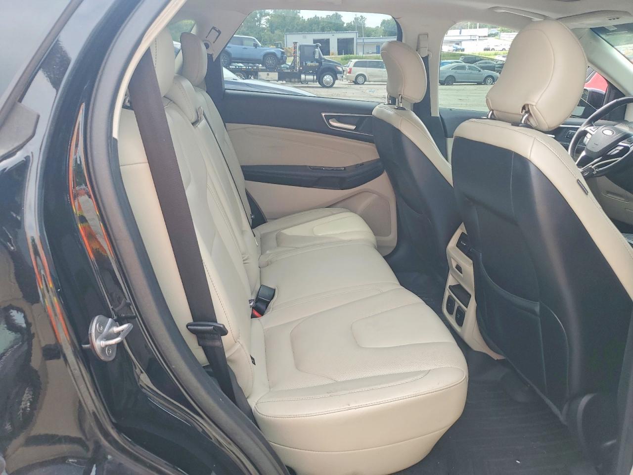 2018 Ford Edge Titanium - zdjęcie 10
