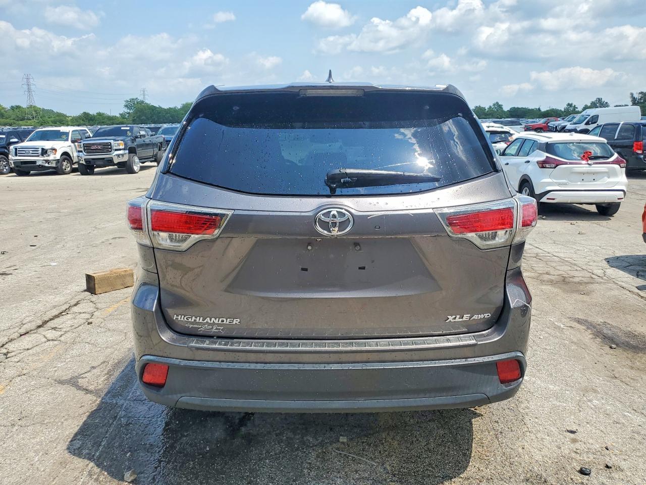 2016 Toyota Highlander Xle - zdjęcie 6