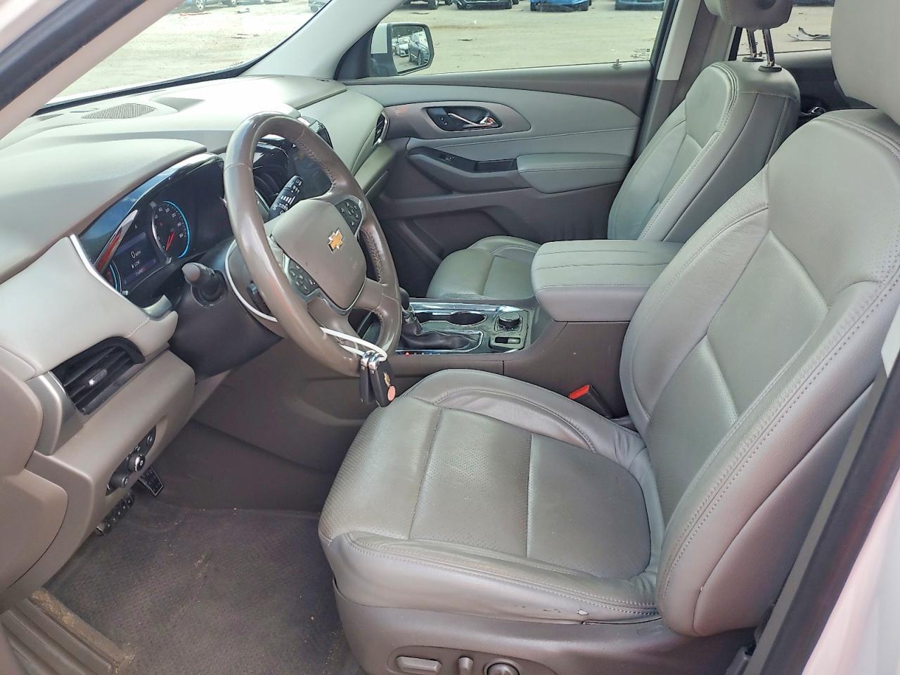 2021 Chevrolet Traverse Lt - zdjęcie 7