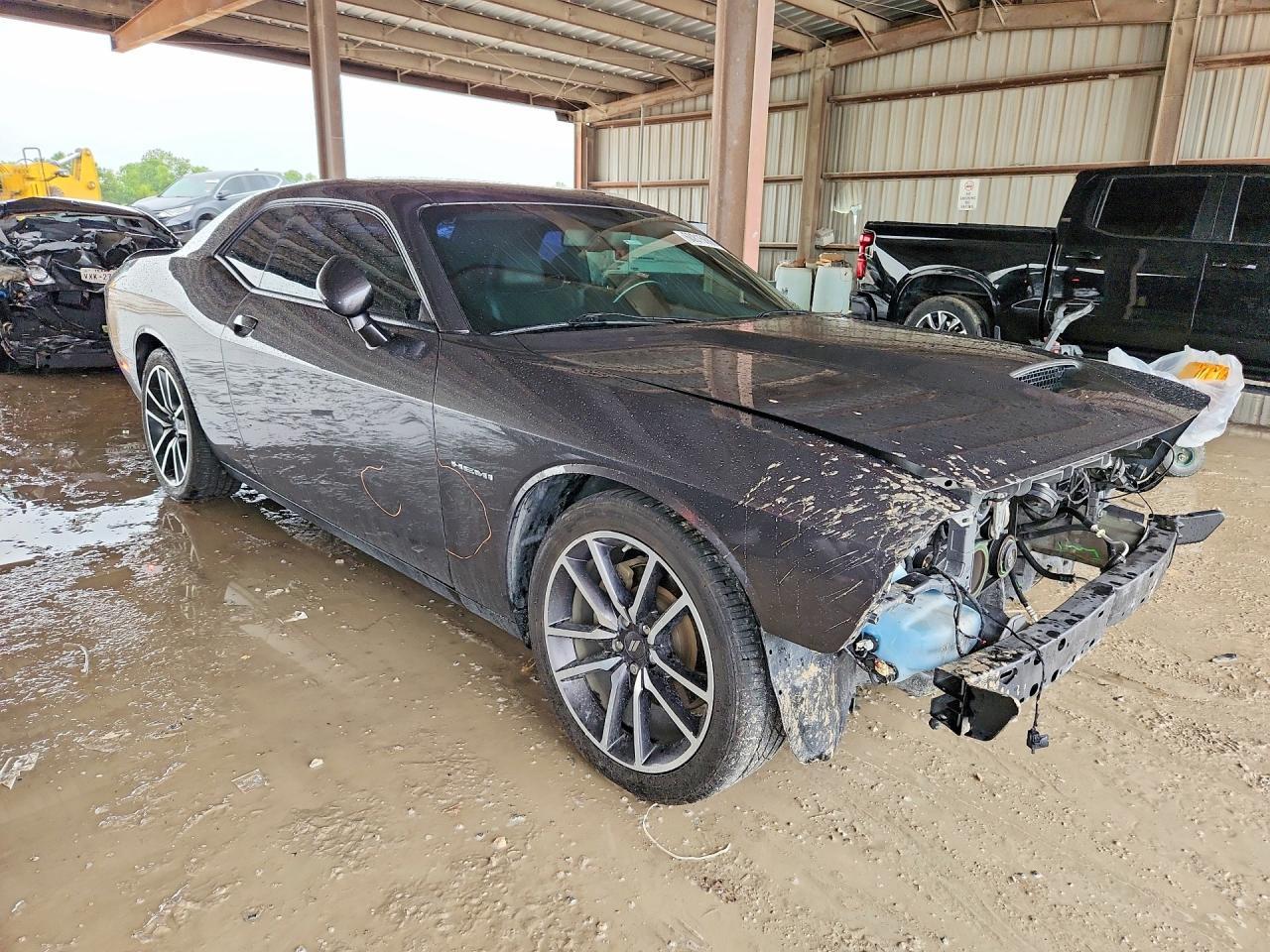 2022 Dodge Challenger R/T - zdjęcie 4