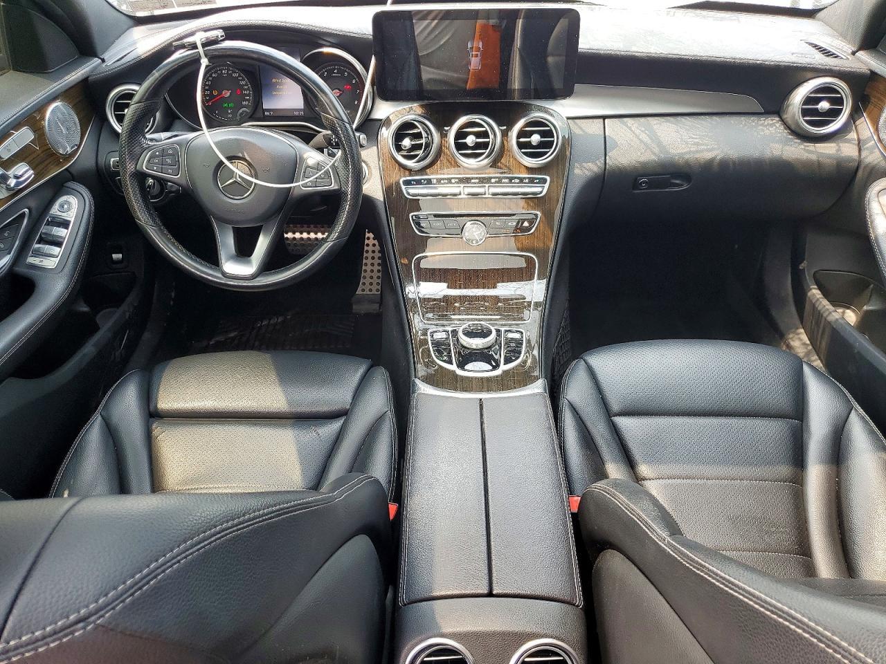 2017 Mercedes-Benz C 300 4Matic - zdjęcie 8