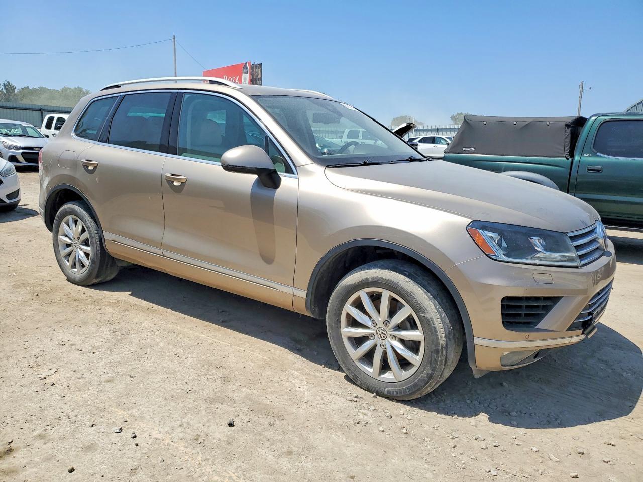 2016 Volkswagen Touareg Sport - zdjęcie 4