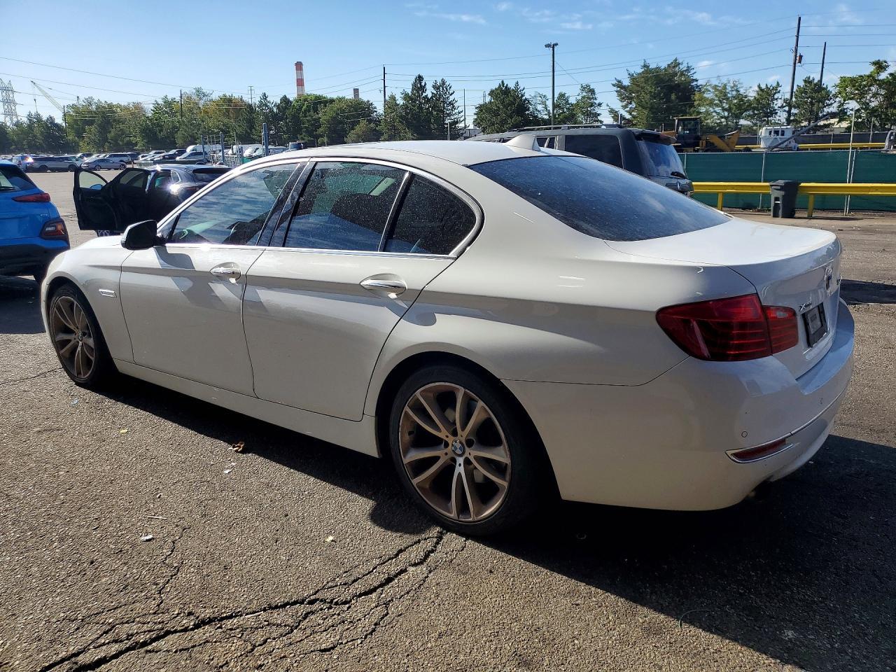 2014 BMW 535 Xi - zdjęcie 2