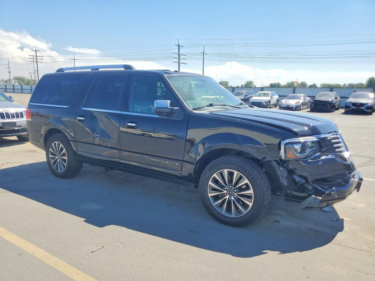2017 Lincoln Navigator L Select - zdjęcie 4