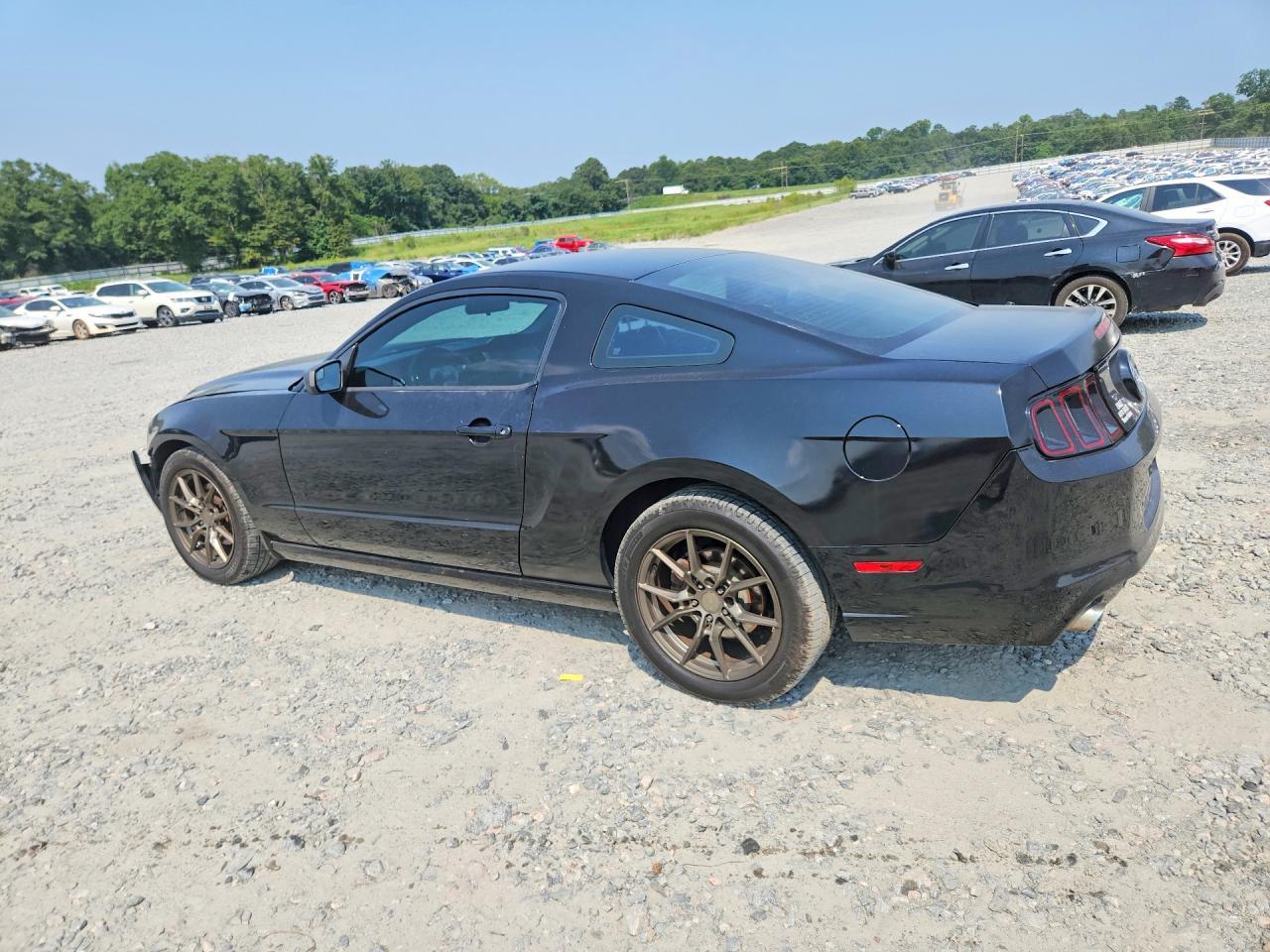 2014 Ford Mustang - zdjęcie 2
