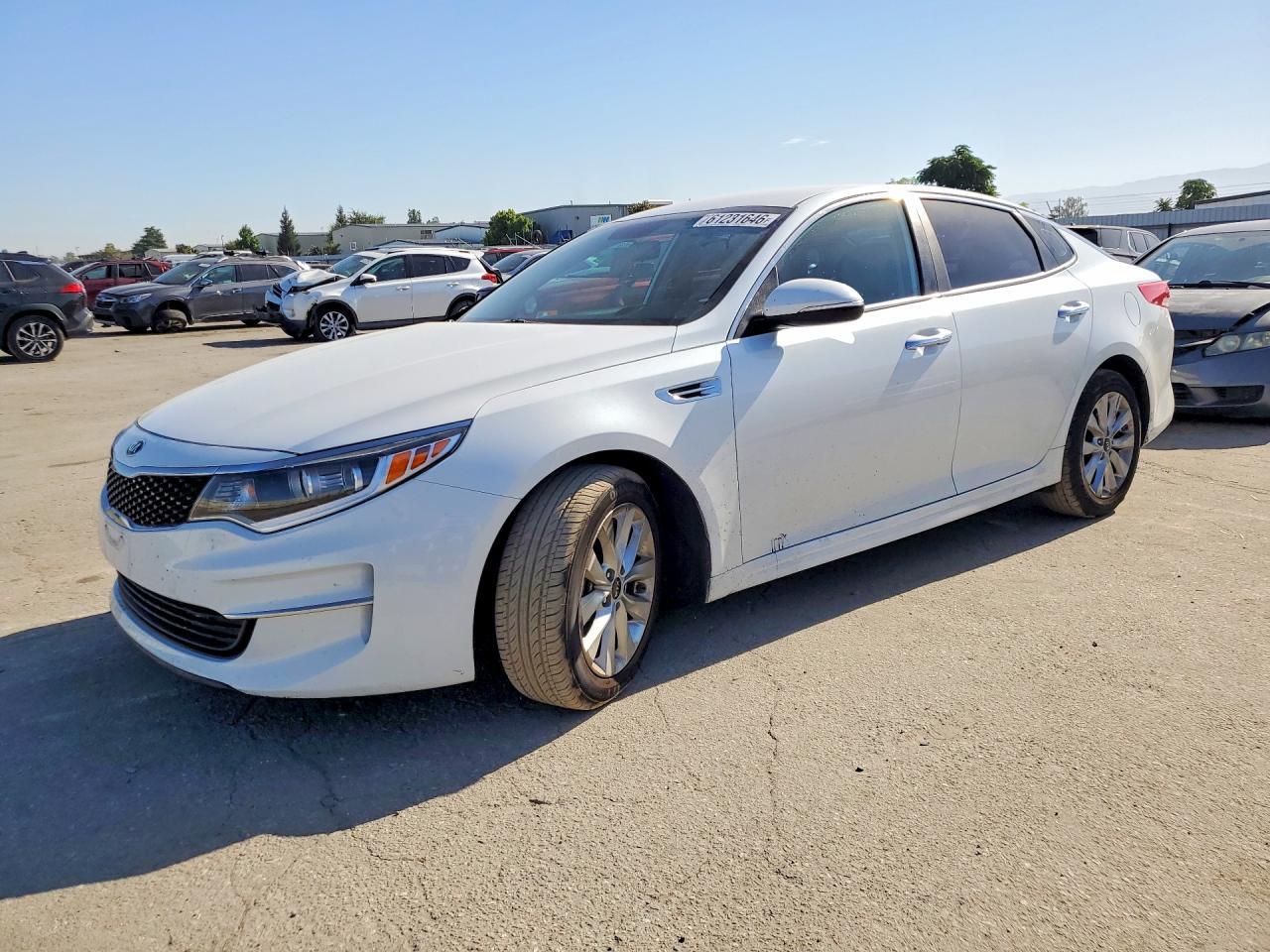 2016 Kia Optima Lx - zdjęcie główne