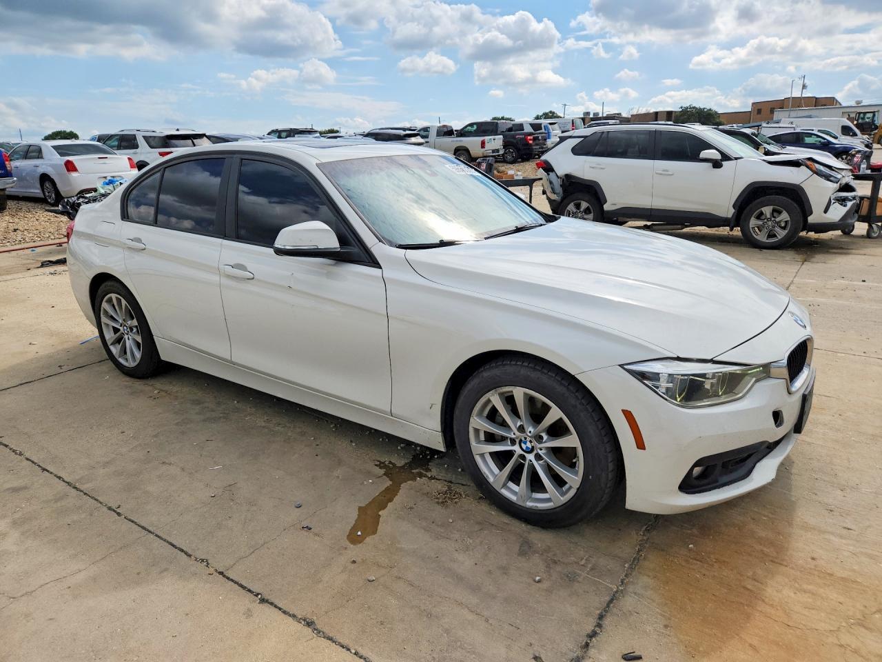 2018 BMW 320 I - zdjęcie 4
