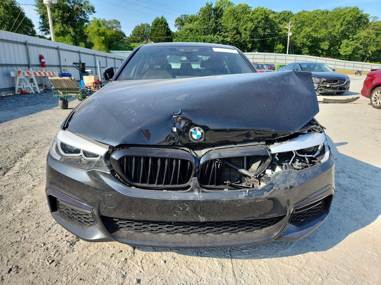 2020 BMW 530 I - zdjęcie 5