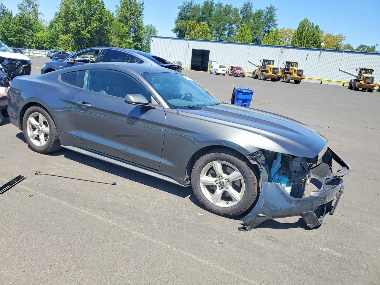2017 Ford Mustang - zdjęcie 4