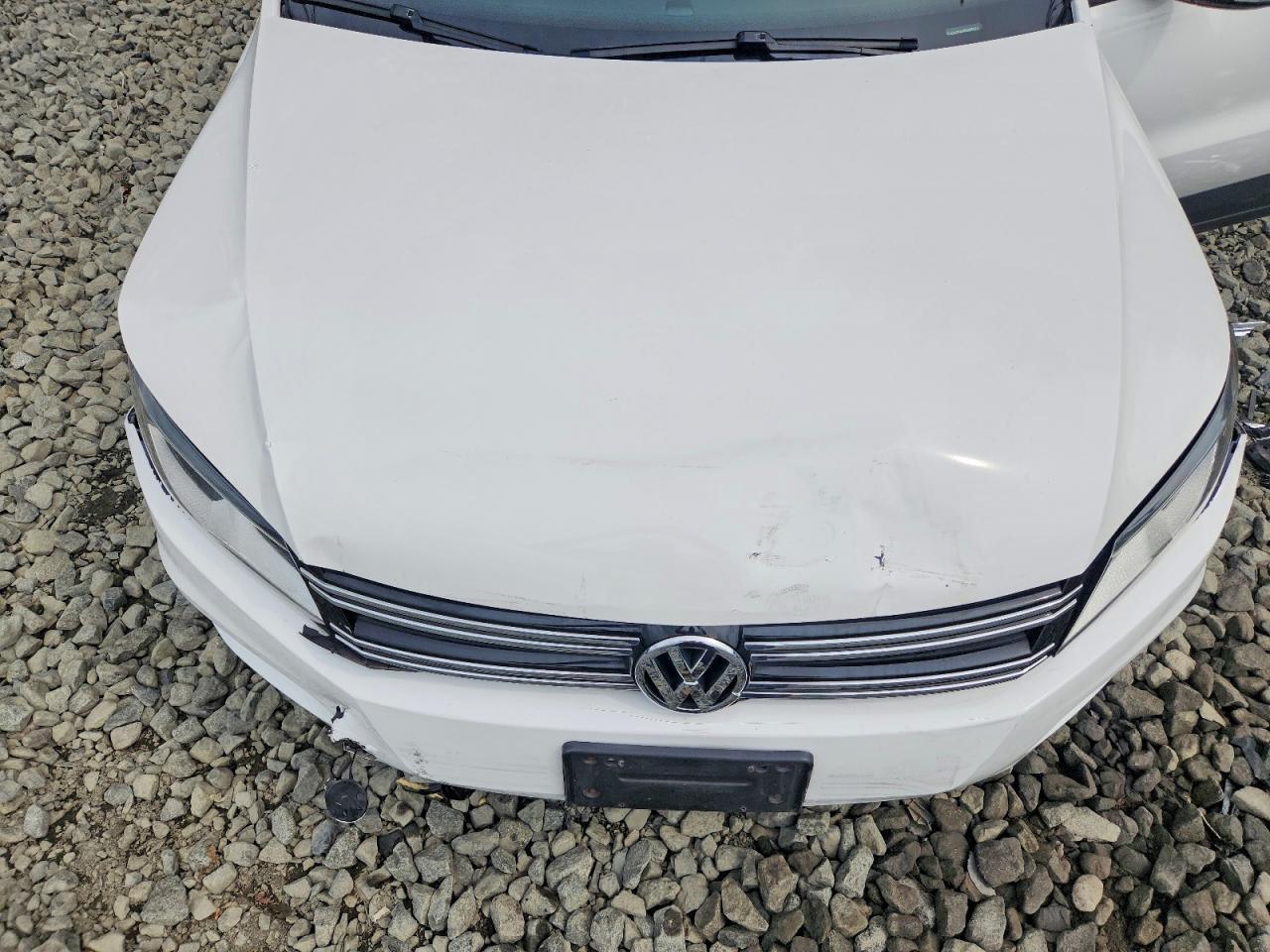2016 Volkswagen Tiguan S - zdjęcie 11