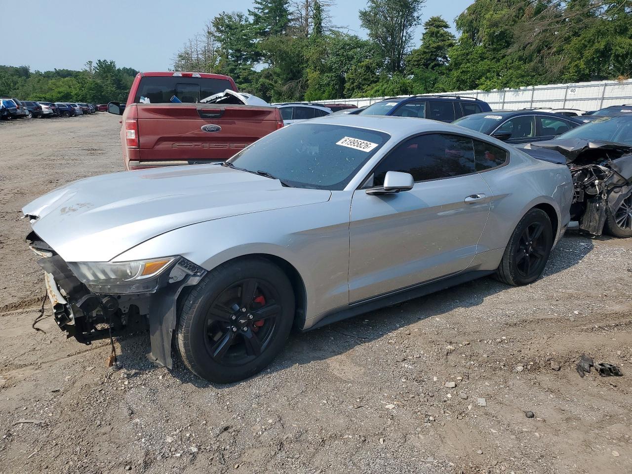 2016 Ford Mustang - zdjęcie główne