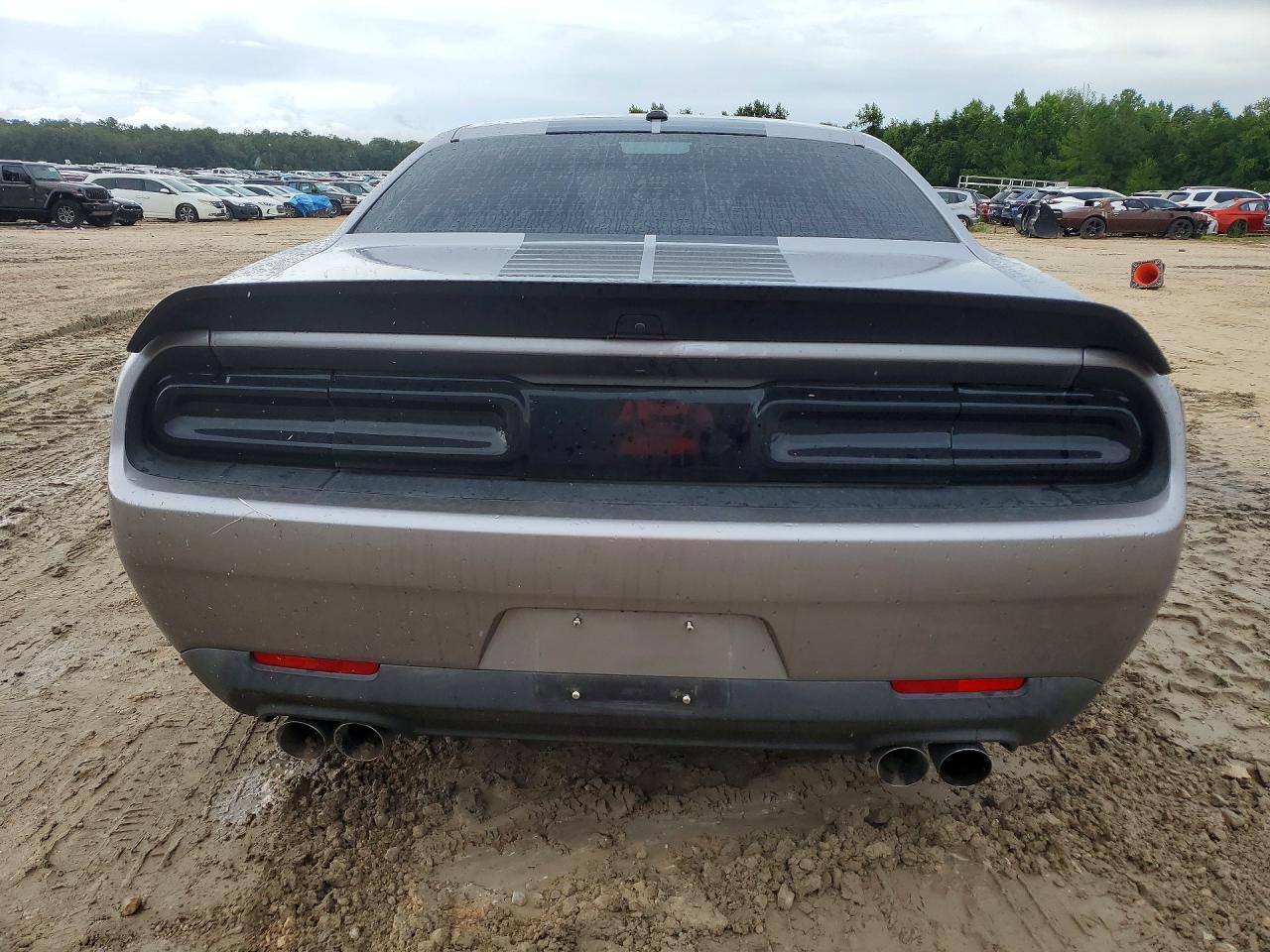 2016 Dodge Challenger R/T - zdjęcie 6