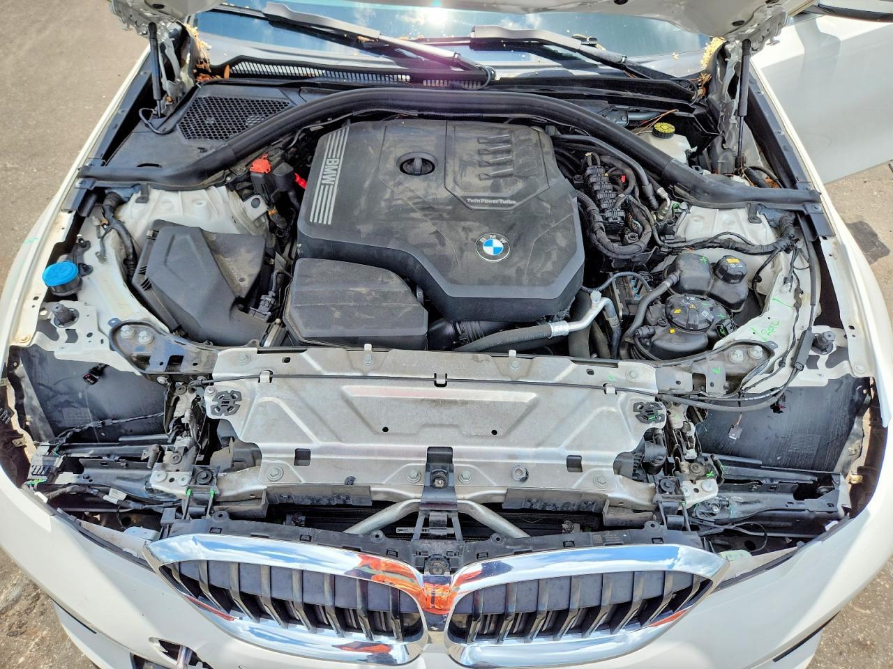 2020 BMW 330I - zdjęcie 11